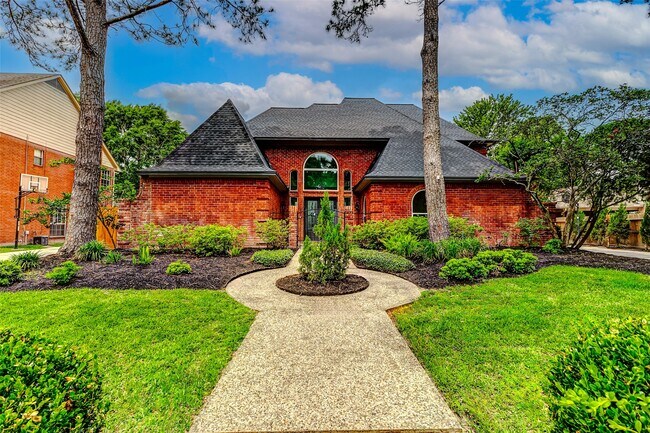 Building Photo - 5807 Mountain View Dr