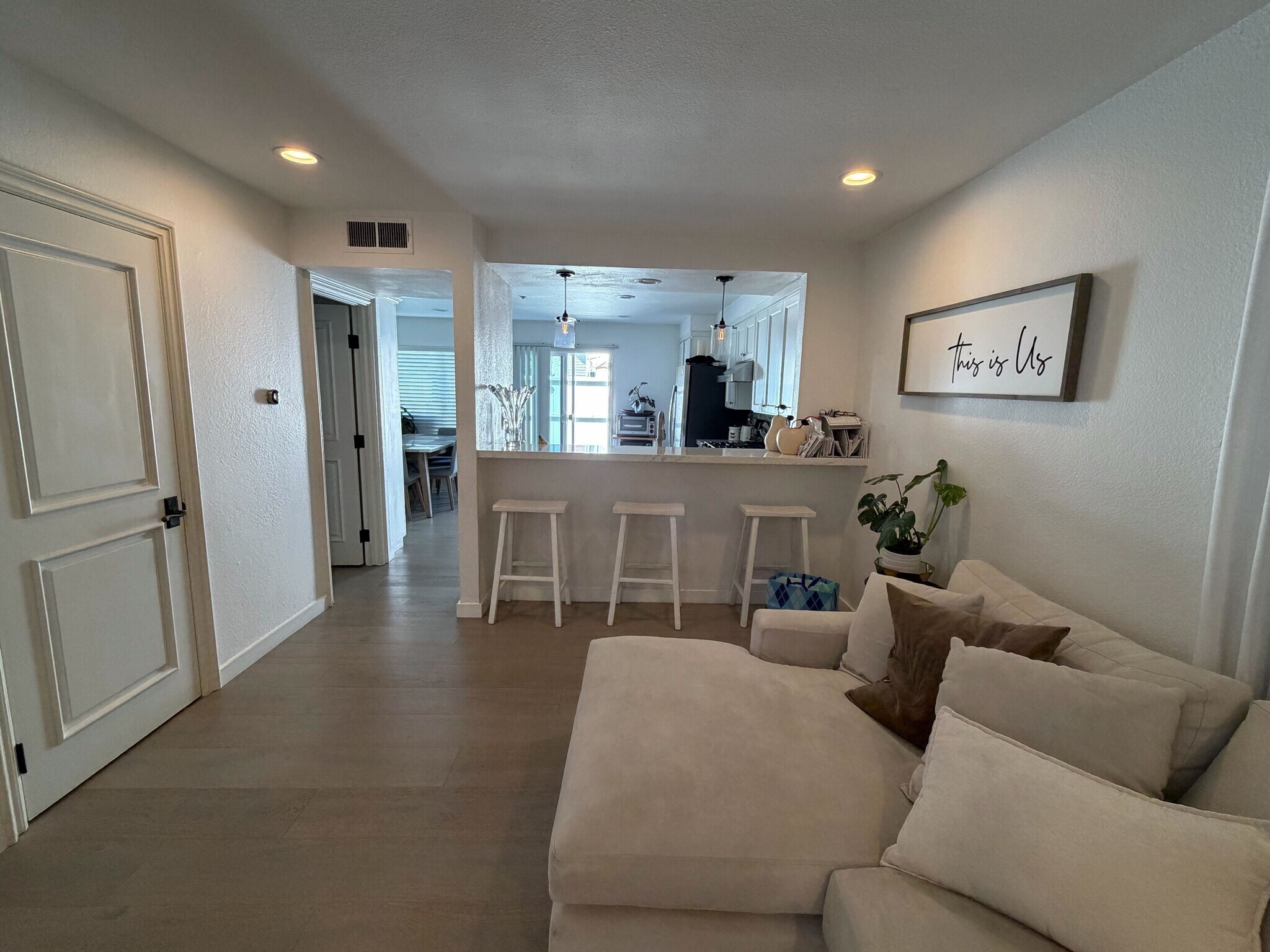 Building Photo - 25885 Trabuco Rd