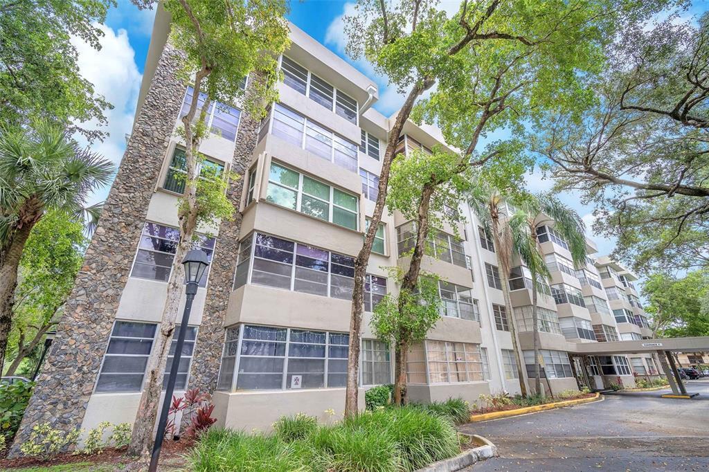 Building Photo - 6500 Cypress Rd