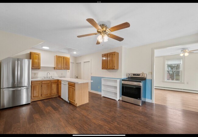 Building Photo - 25 Coleman St