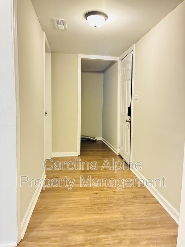 Building Photo - 407 Gardner St