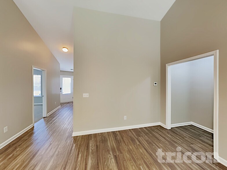 Building Photo - 106 Cogburn Rd