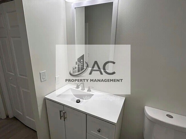 Building Photo - 50 Smith Lake Rd