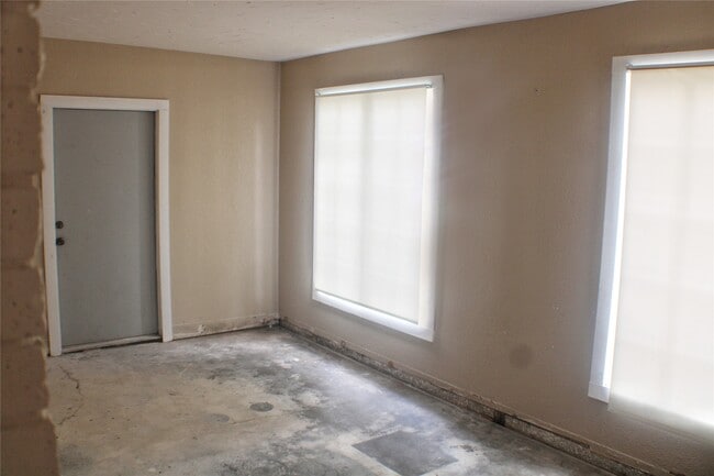 Building Photo - 3408 Allendale St