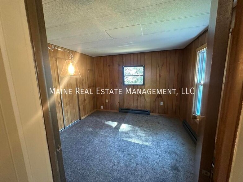 Building Photo - 329 Corinth Rd