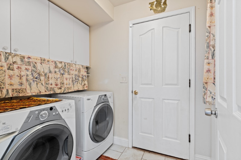 Building Photo - 9602 NE 11th St