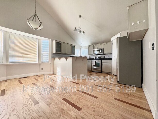 Building Photo - 1747 W 8300 S