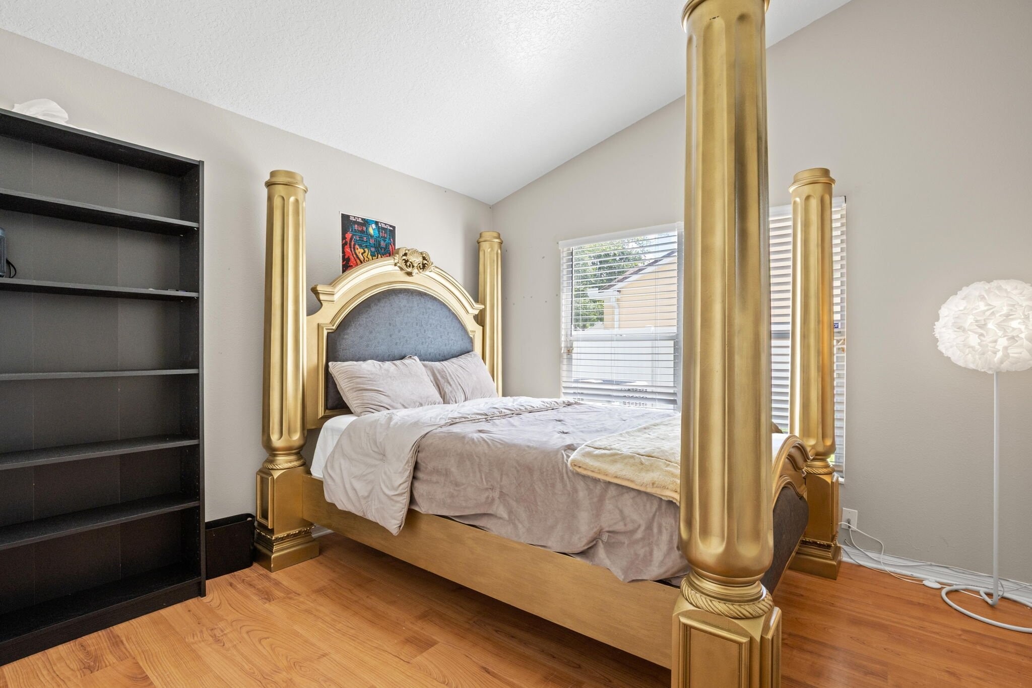 Building Photo - 18102 Leafwood Cir