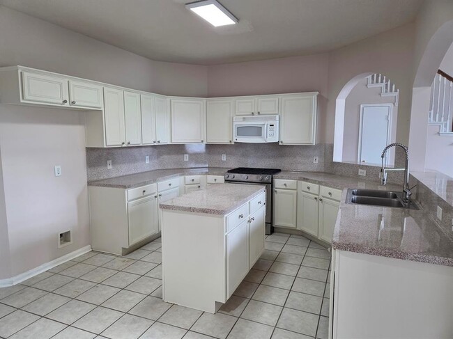 Building Photo - 2147 Brinton Oaks Ct