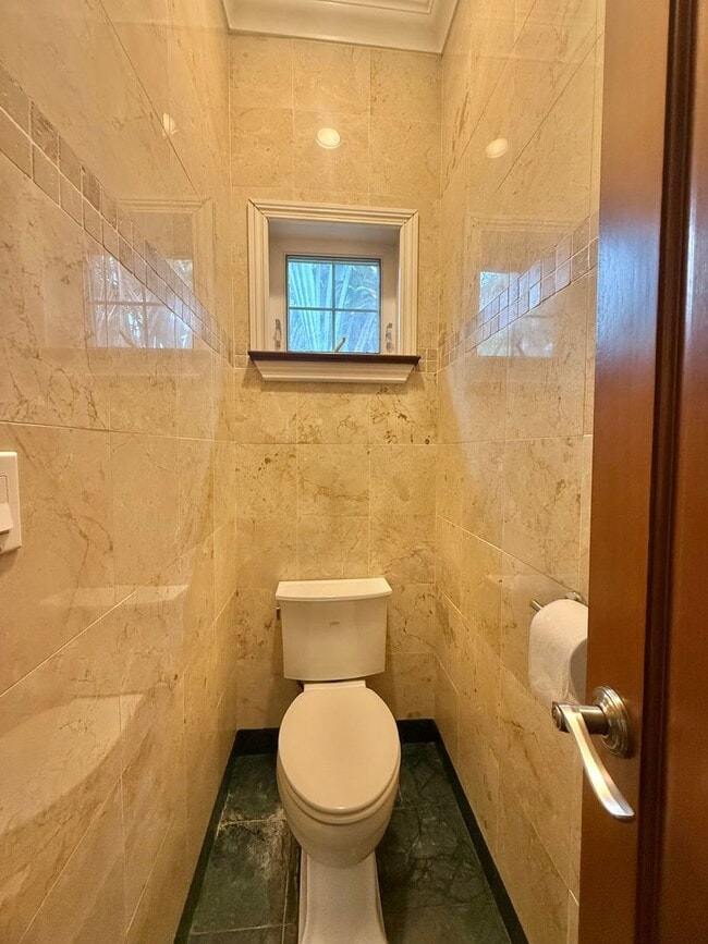 Building Photo - Partially Furnished 3 Bedroom / 2.5 Bathroom Custom Home in Sandhill Estates gated community!