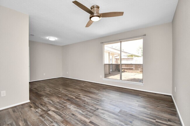 Building Photo - 13002 Kingsmill Dr
