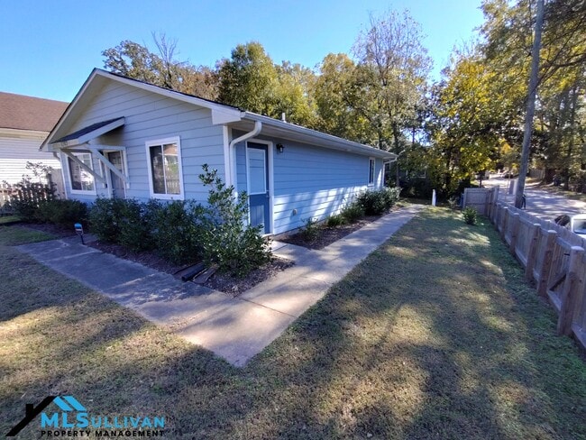 Building Photo - 1202 Liberty St