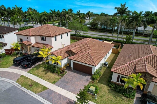 Building Photo - 151 NE 27th Terrace