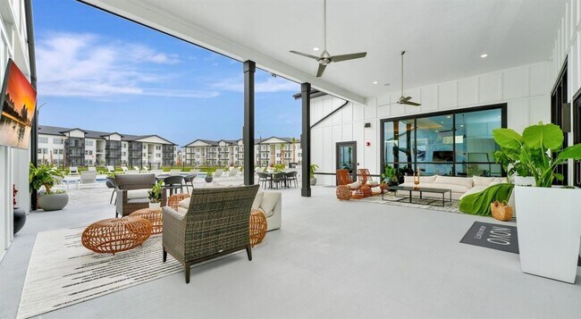 Building Photo - 2500 Conserve Cir