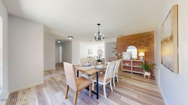 Building Photo - 10 Coral Reef Ct S