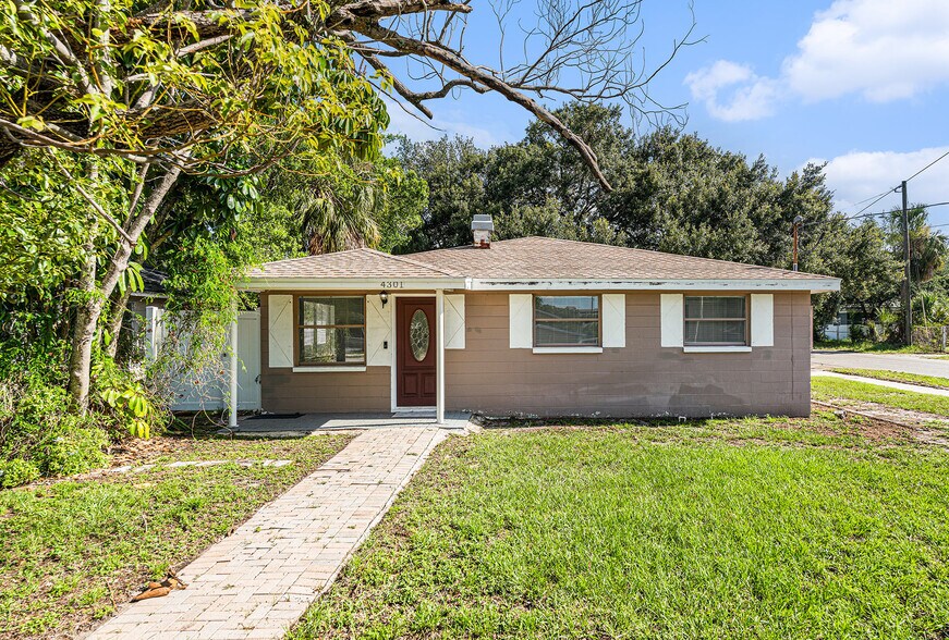 Primary Photo - 4301 W Arch St