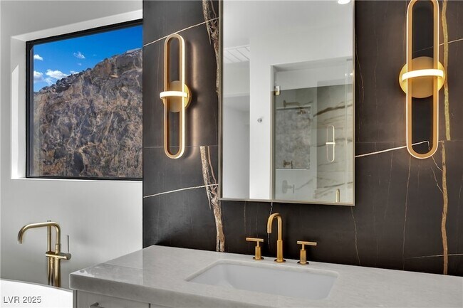 Building Photo - 378 Tranquil Peak Ct