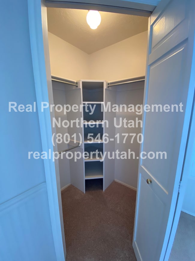 Building Photo - Beautiful Bountiful Home on the Bench Coming Soon!