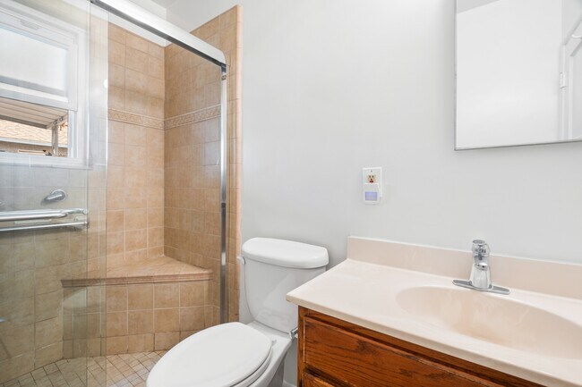 Building Photo - 4105 Irving Pl