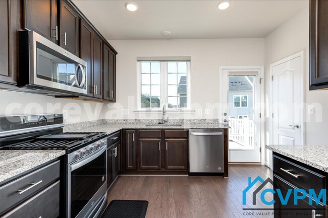 Building Photo - 2535 Debert Cir