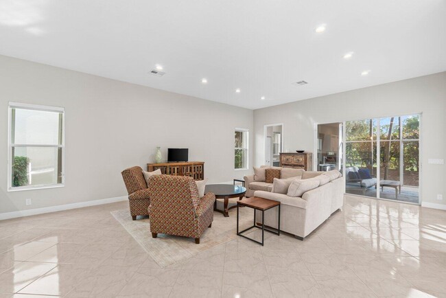Building Photo - 9586 Campi Dr