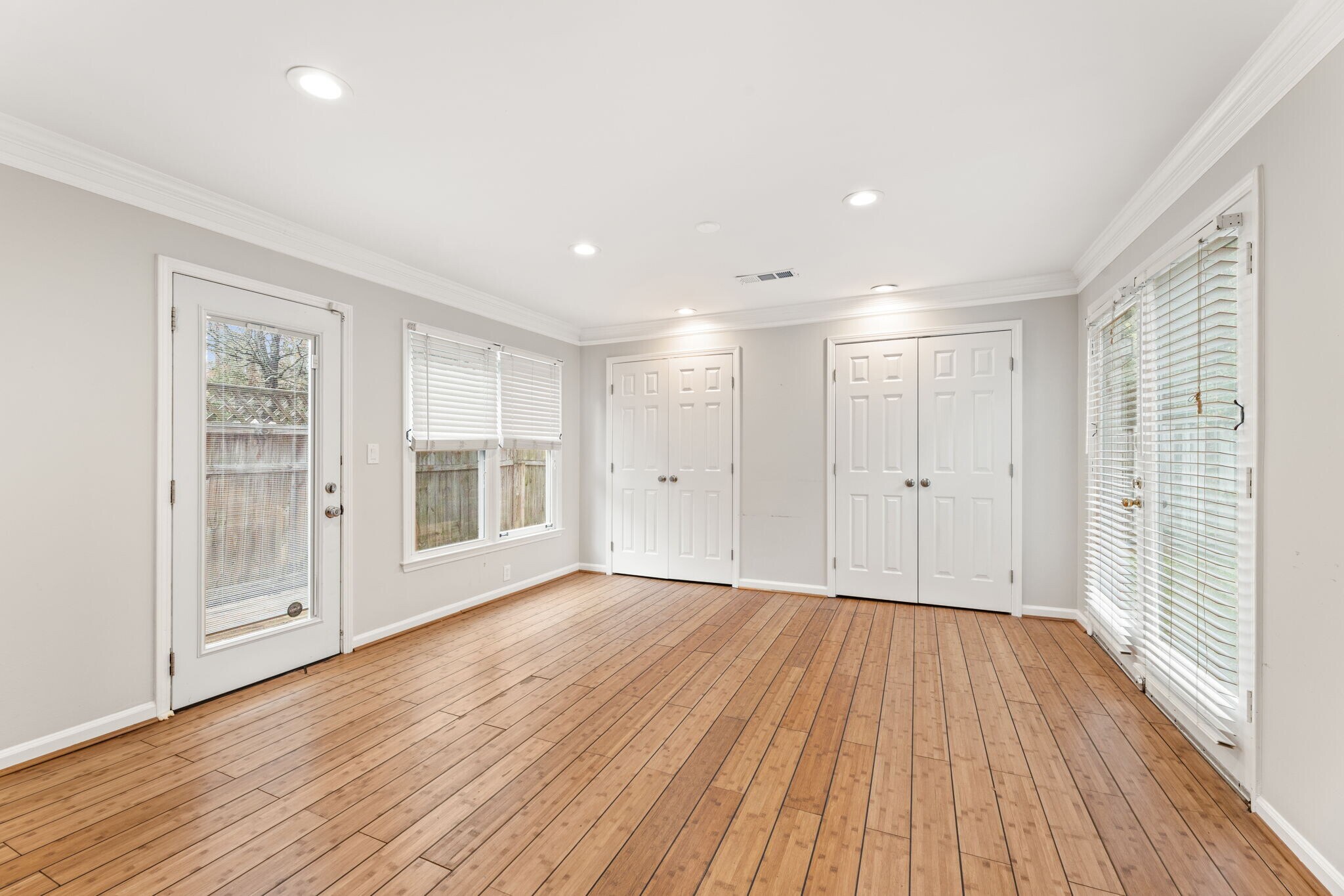 Playroom with Lots of Storage - 1486 Briaroaks Trl NE