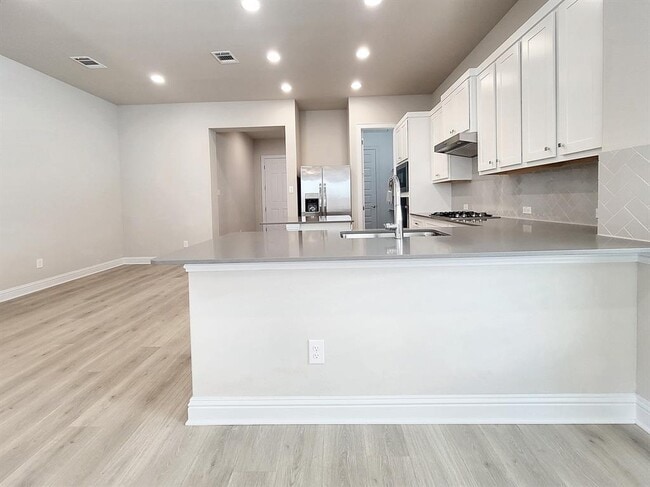 Building Photo - 601 C-Bar Ranch Trl