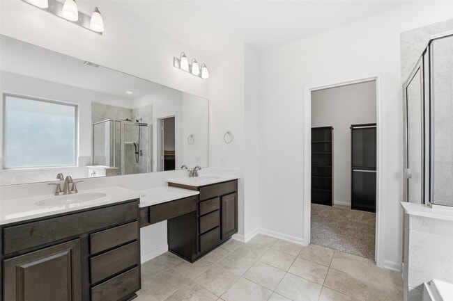 Building Photo - 20803 Oak Preserve Dr