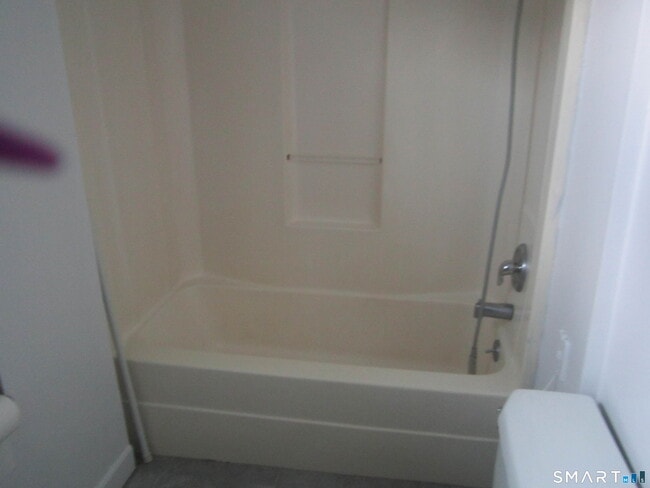 Building Photo - 78 Alcove St