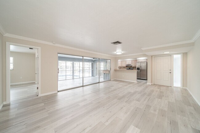 Building Photo - Welcome to your dream rental in Cape Coral! This fully remodeled, MONTH TO MONTH available home.