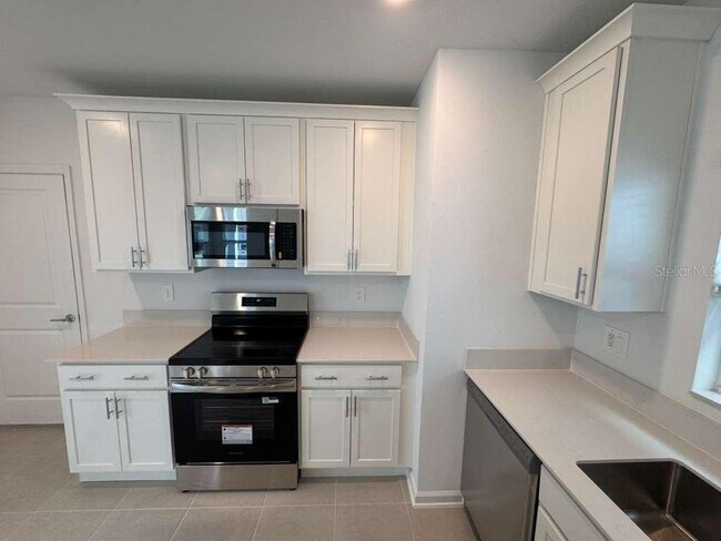 Building Photo - 6004 Zen Wy