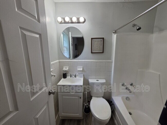 Building Photo - 812 Pilot