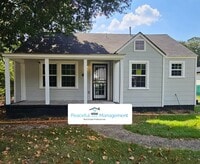 Building Photo - 2602 Garden Dr