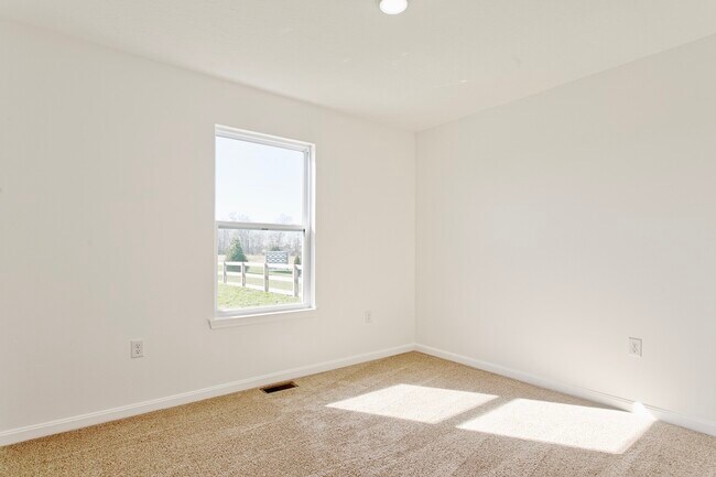 Building Photo - 159 Zachary Dr