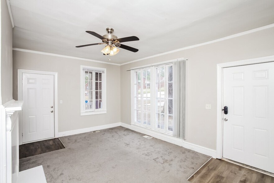 Building Photo - 1500 Argent Ct