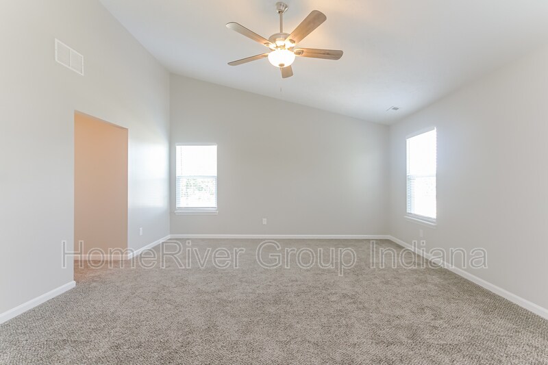 Building Photo - 1690 Stanford Dr