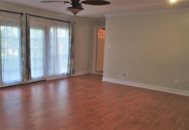 Building Photo - 1514 Zora St