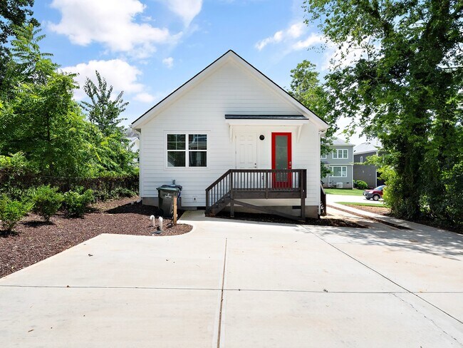Primary Photo - 3807 1/2 Marcom St