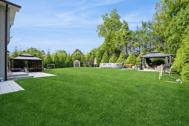 Building Photo - 105 Westervelt Pl
