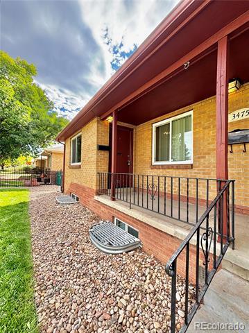 Primary Photo - 3475 Ames St