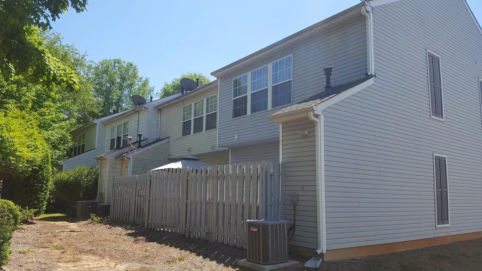 Building Photo - 3178 Mannington Dr