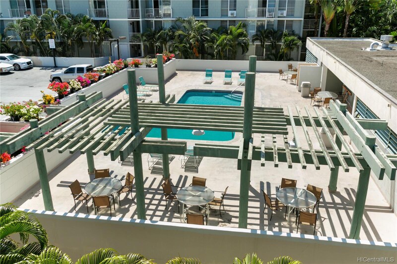 Building Photo - 2845 Waialae Ave