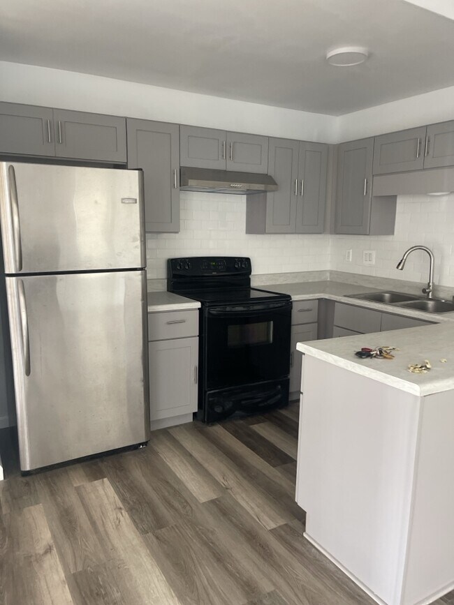 Building Photo - 2705 Lantern Walk SE