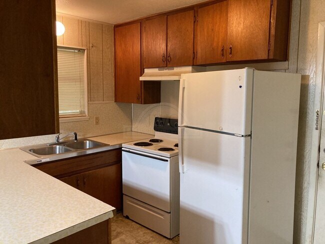 Building Photo - 310 Prather Dr