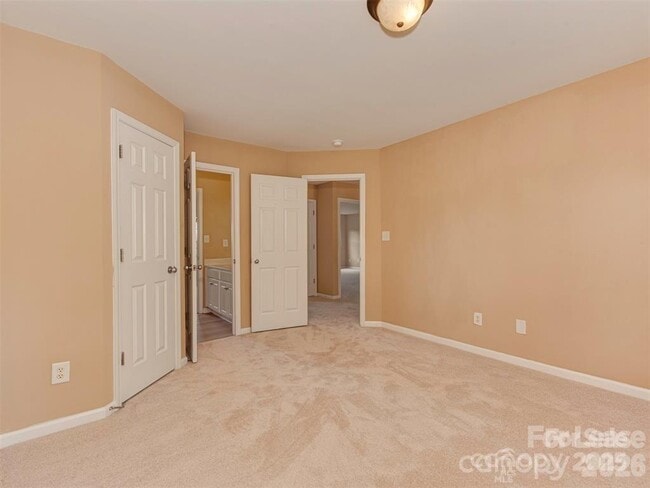 Building Photo - 5607 Fulton Ridge Dr