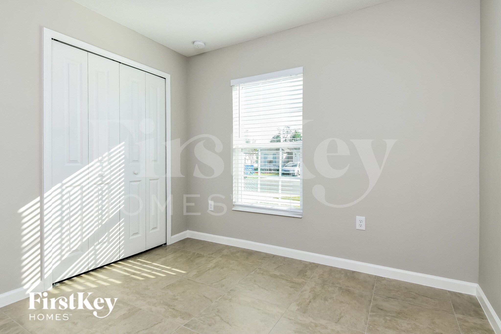 Building Photo - 462 Earhart Dr