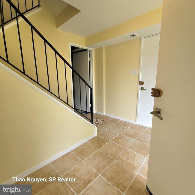 Building Photo - 10534 Cambridge Ct