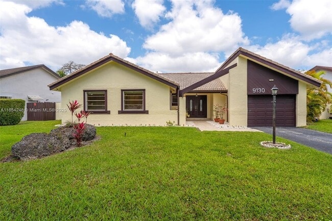 Primary Photo - 9130 SW 101st Ave