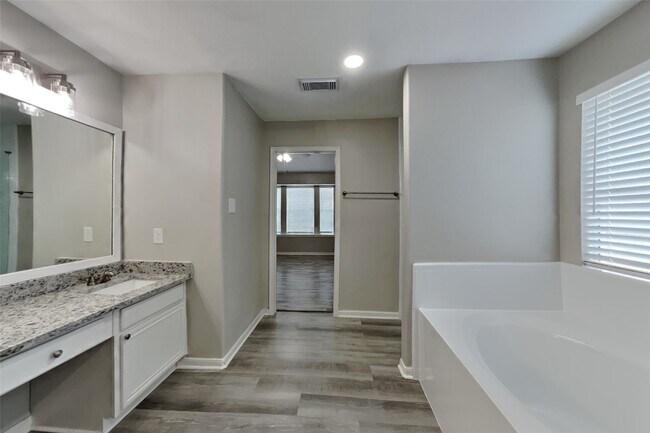 Building Photo - 6611 Barker Bend Ln