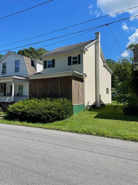 Primary Photo - 3807 Burgoon Rd